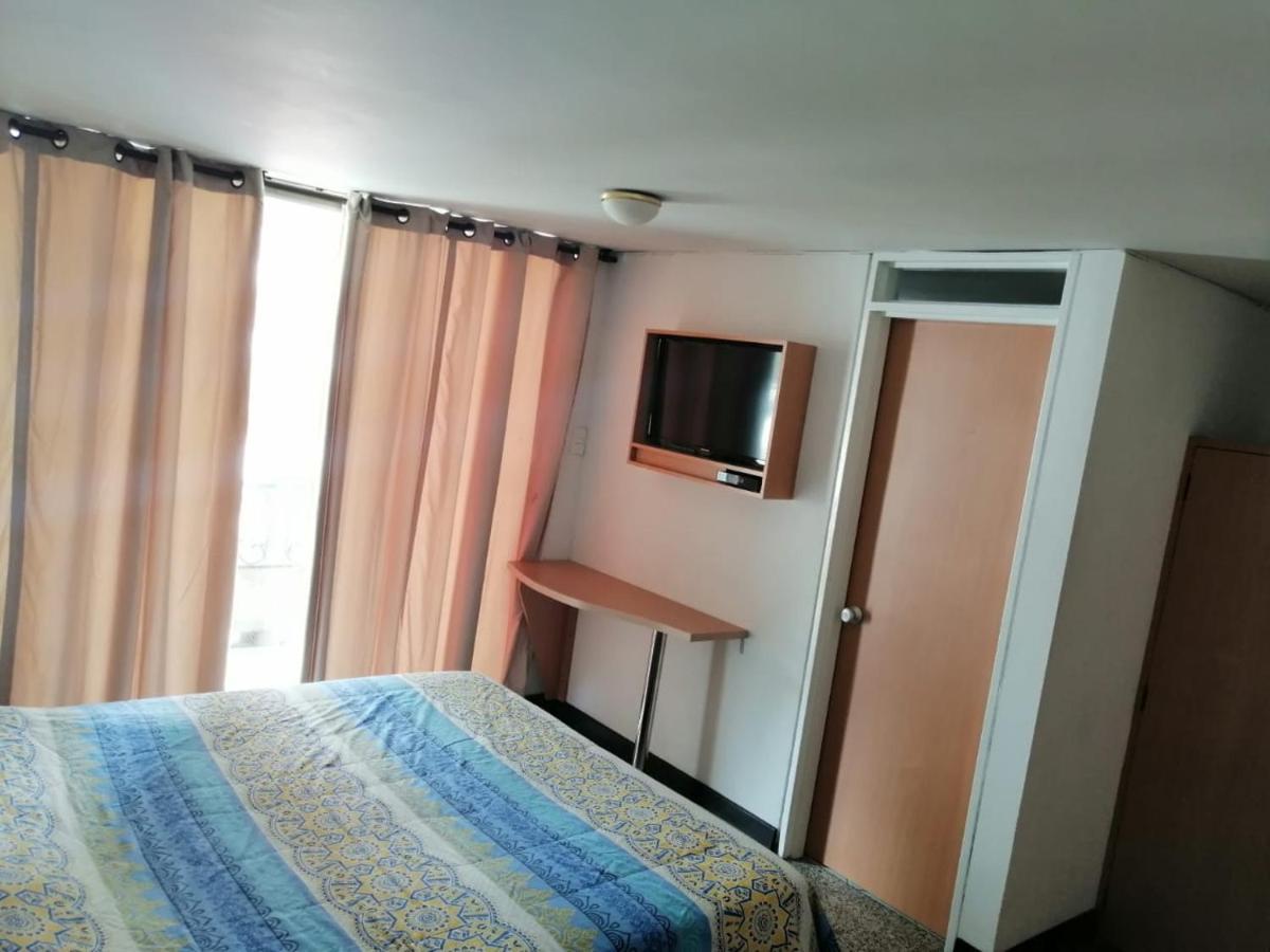 Hotel Del Oeste Cali Kültér fotó