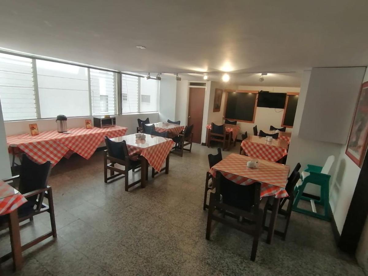 Hotel Del Oeste Cali Kültér fotó