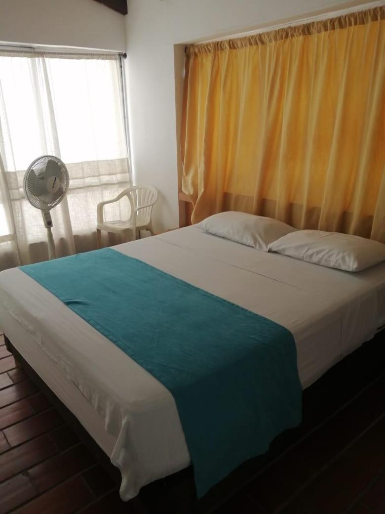 Hotel Del Oeste Cali Kültér fotó