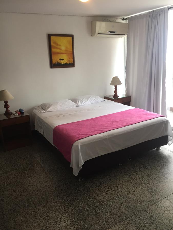 Hotel Del Oeste Cali Kültér fotó